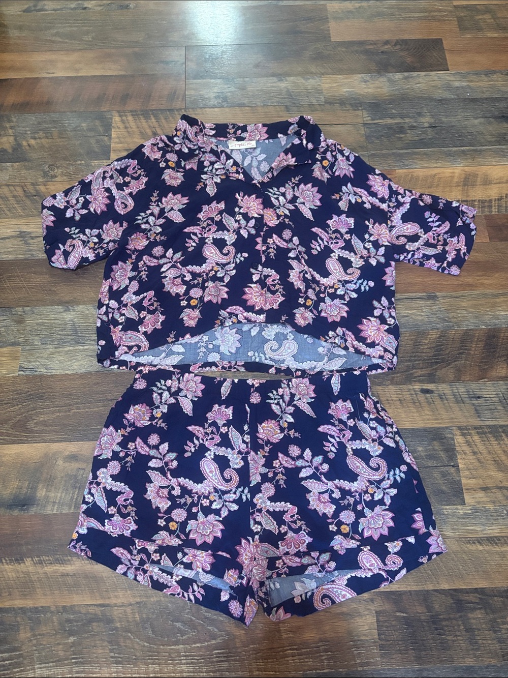 Abigail Paisley Short Pajamas Set by the sleepwear brand Papinelle
